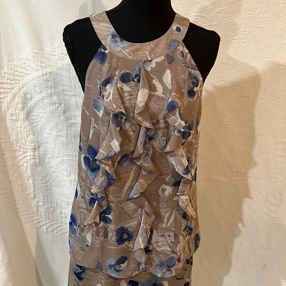 Ann Taylor matching top and skirt, size 6 - Picture 3 of 16